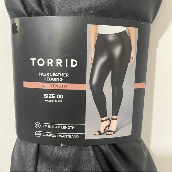 Torrid | New Full Length Signature Waist Faux Leather Legging Medium 00 - Picture 4 of 8